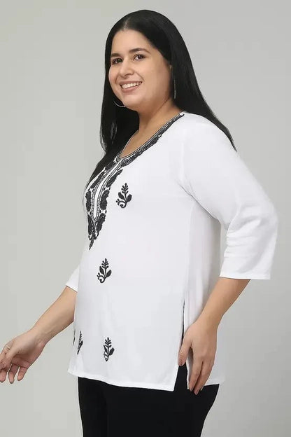 100 Zoo Women's Cotton Kurti with Intricate Embroidery Pack of Two